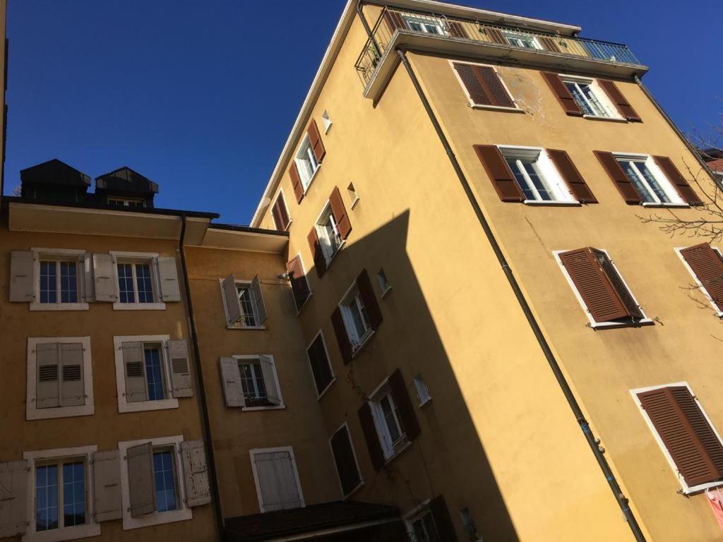 Parking Voiture & Appartement 2Pcs Lausanne Centre Exterior foto